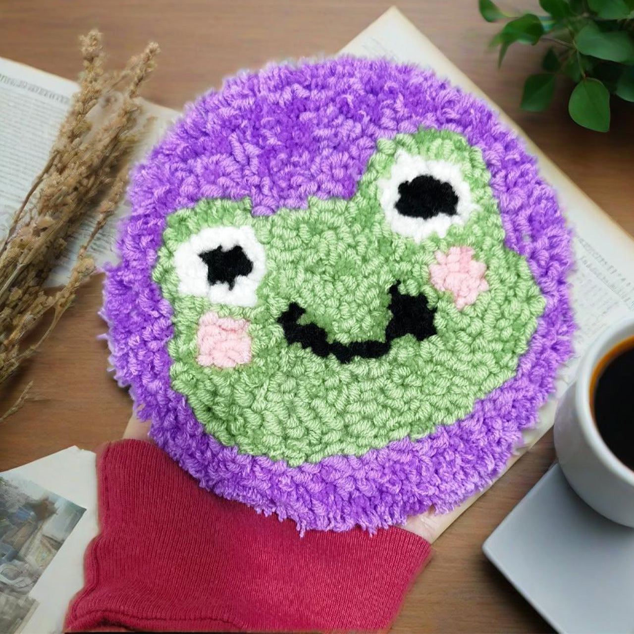 Frog-Patterned Coaster DIY Embroidery Kit